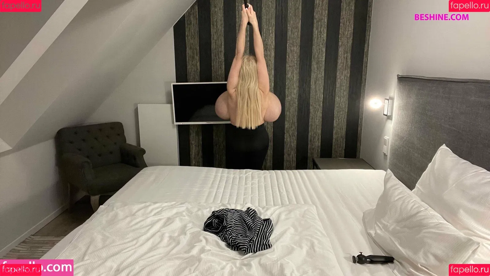 beshinedotcom Onlyfans Photo Gallery 