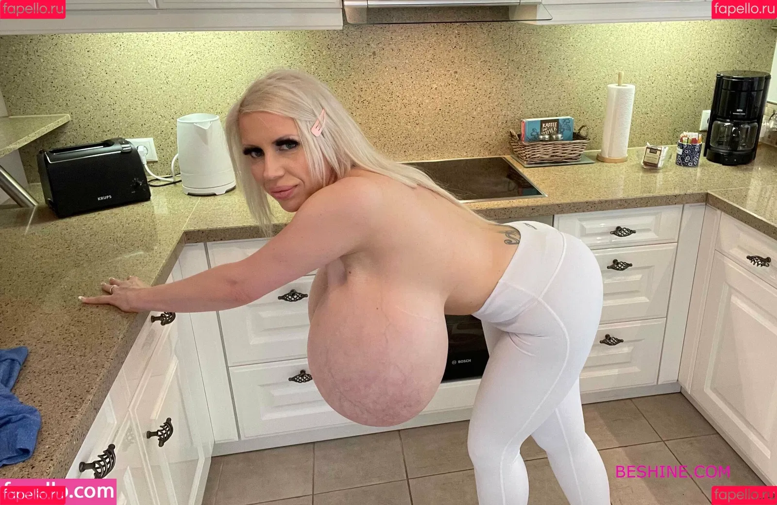 beshinedotcom Onlyfans Photo Gallery 