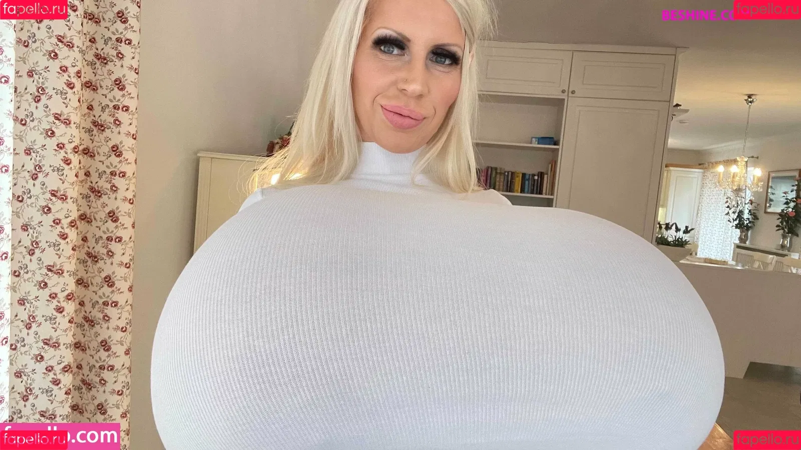 beshinedotcom Onlyfans Photo Gallery 