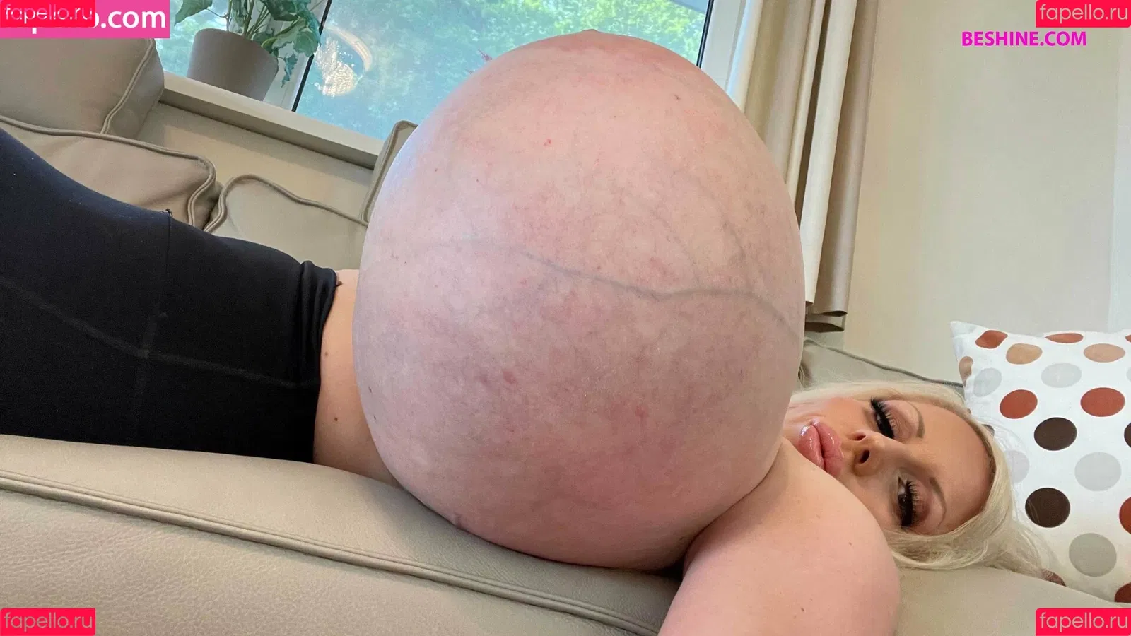 beshinedotcom Onlyfans Photo Gallery 