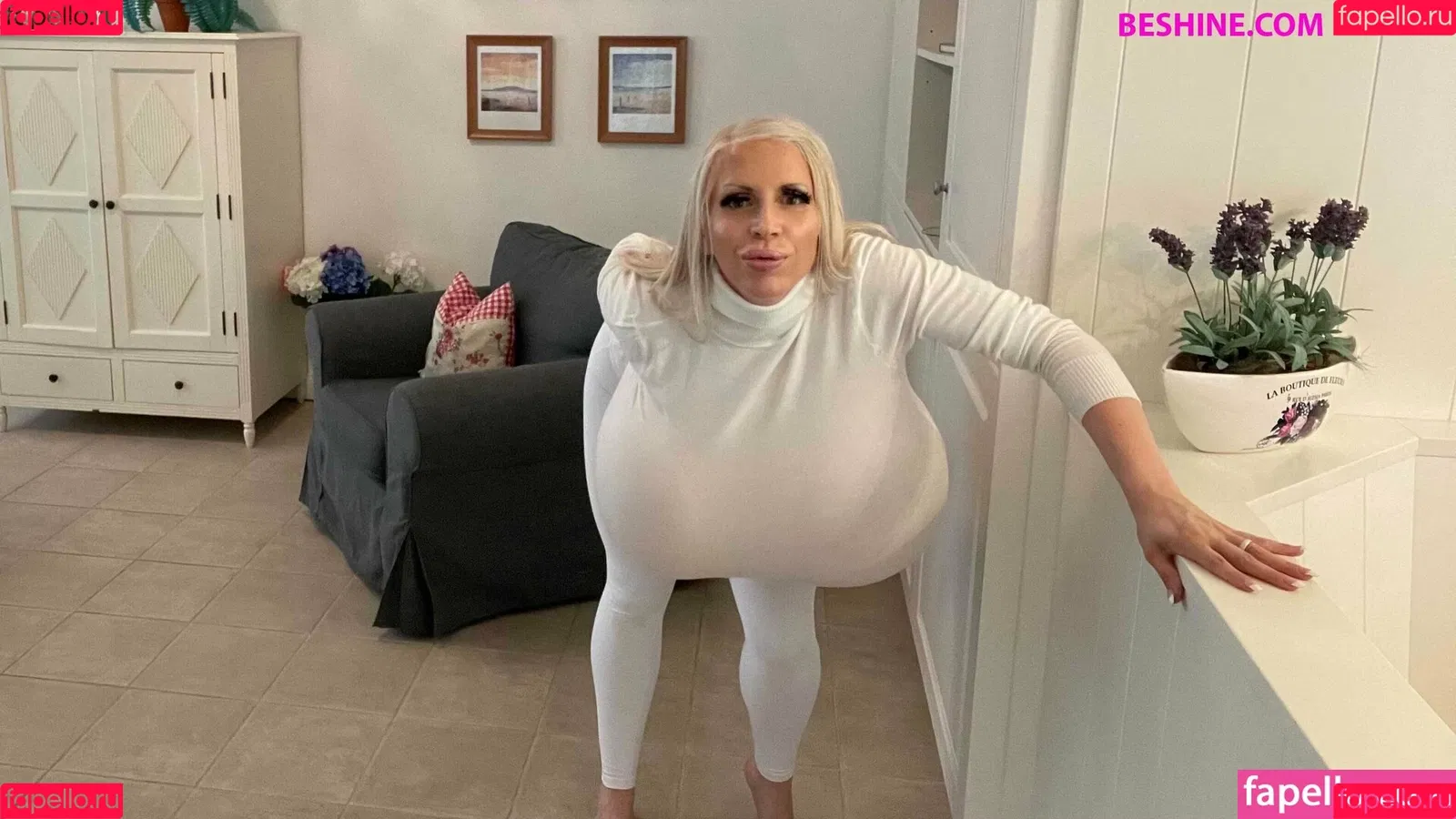beshinedotcom Onlyfans Photo Gallery 