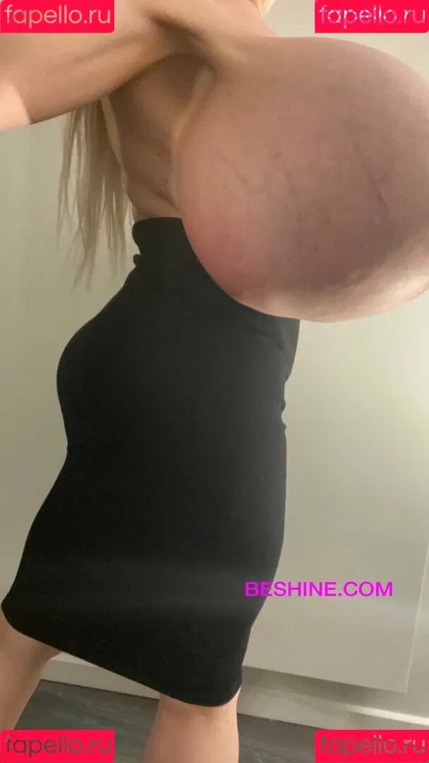 beshinedotcom Onlyfans Photo Gallery 
