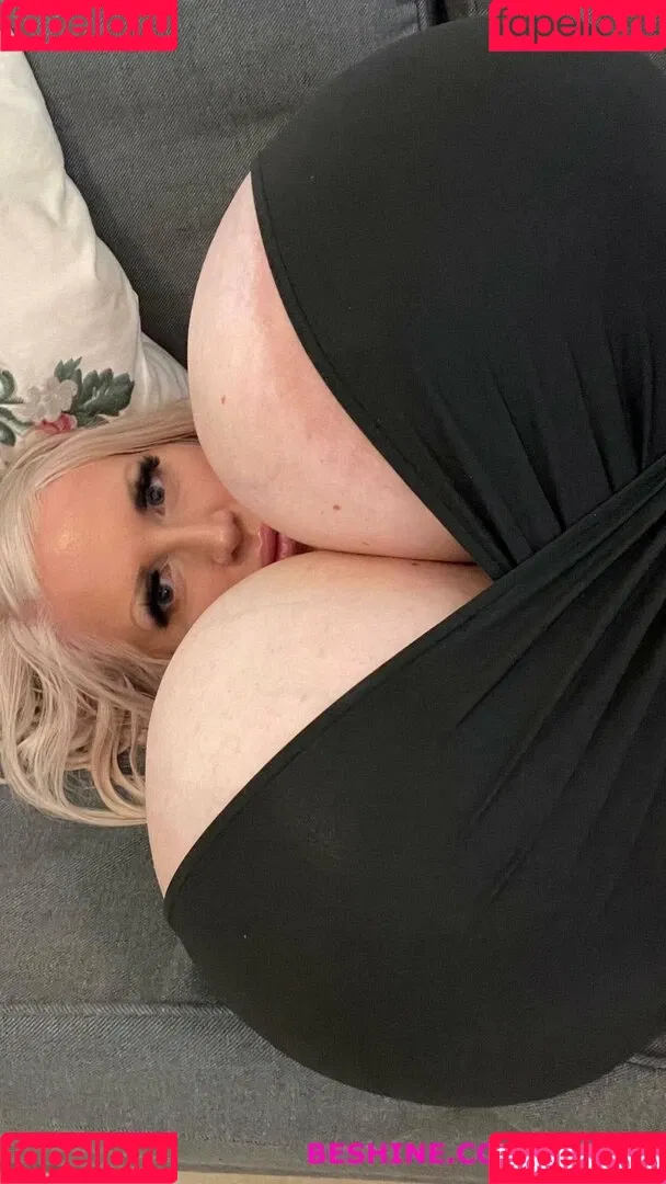 beshinedotcom Onlyfans Photo Gallery 