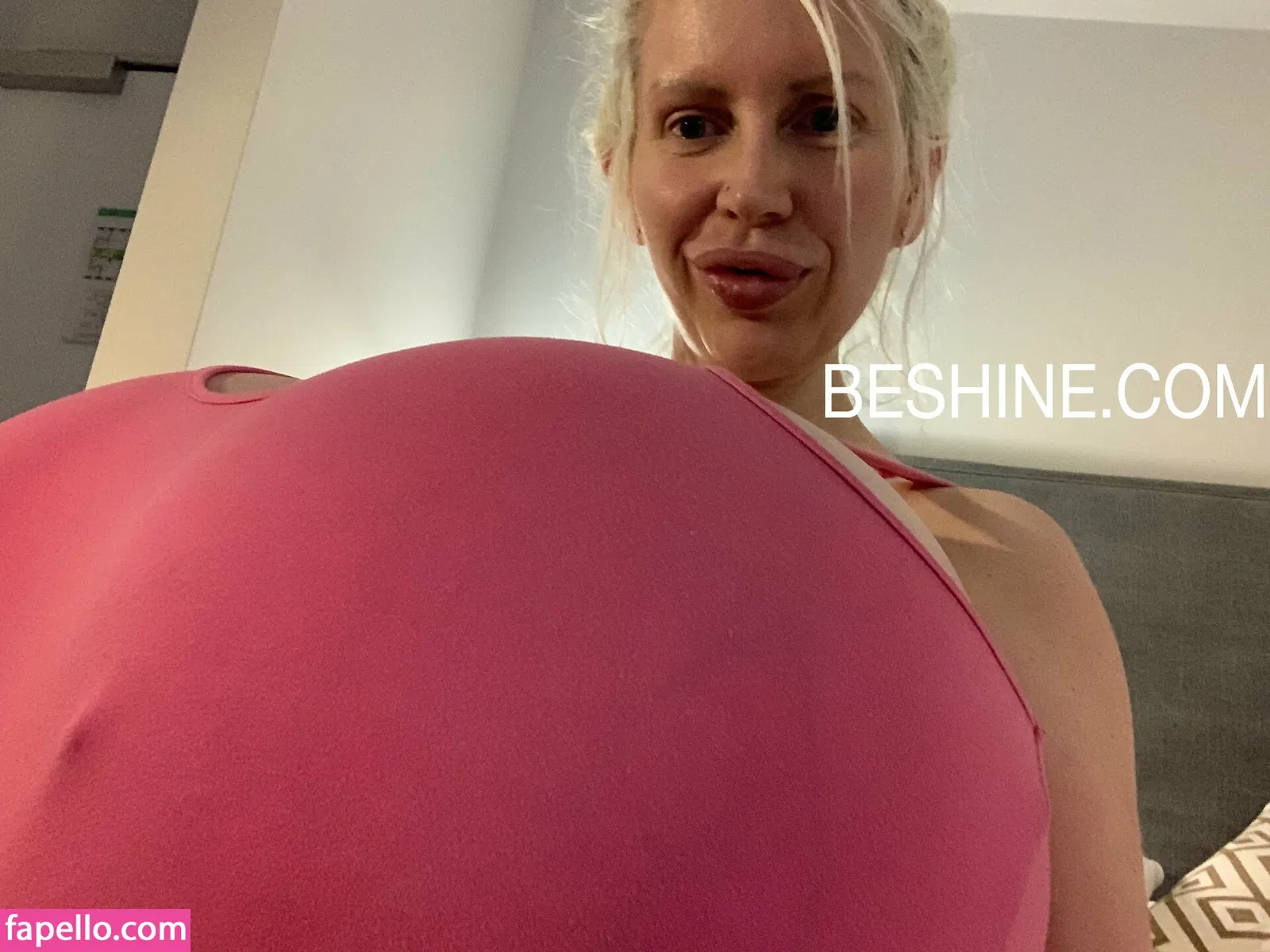 beshinedotcom Onlyfans Photo Gallery 