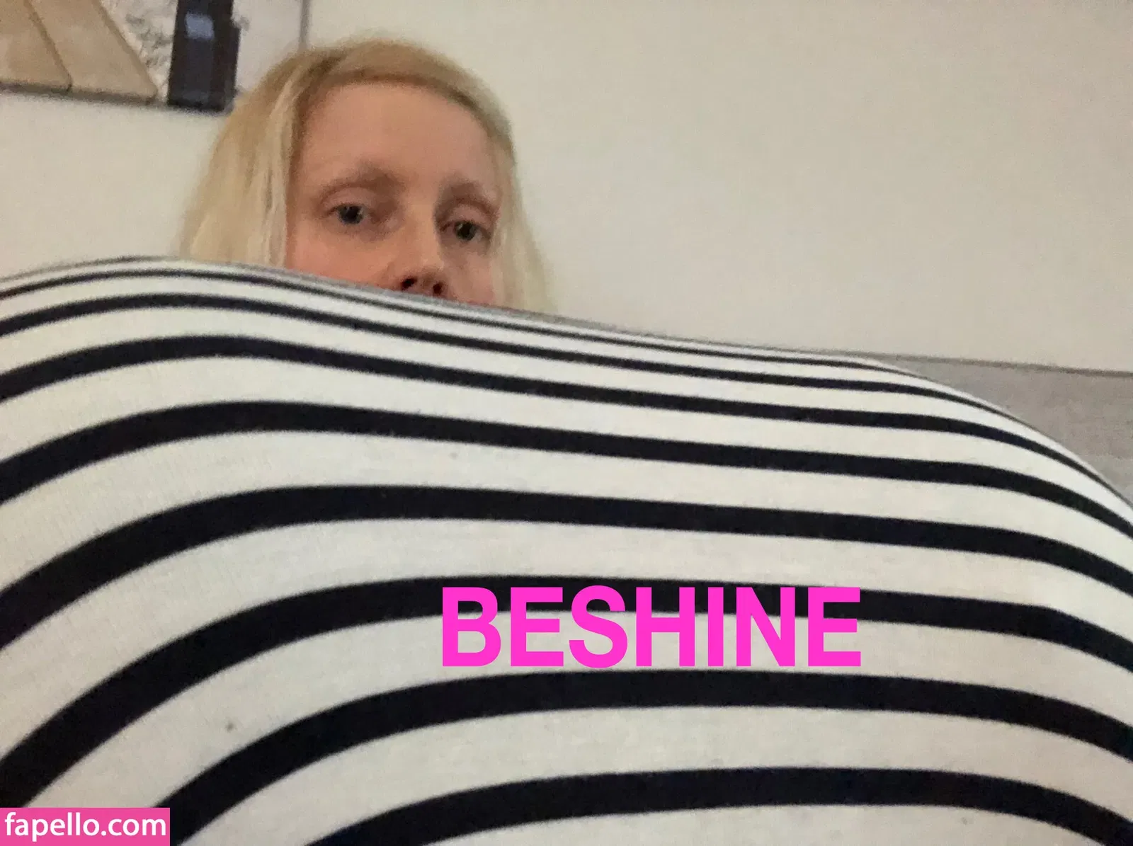 beshinedotcom Onlyfans Photo Gallery 