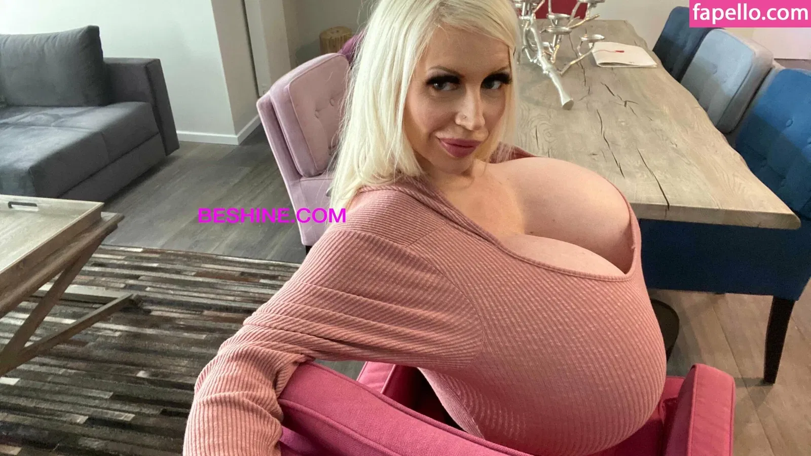 beshinedotcom Onlyfans Photo Gallery 