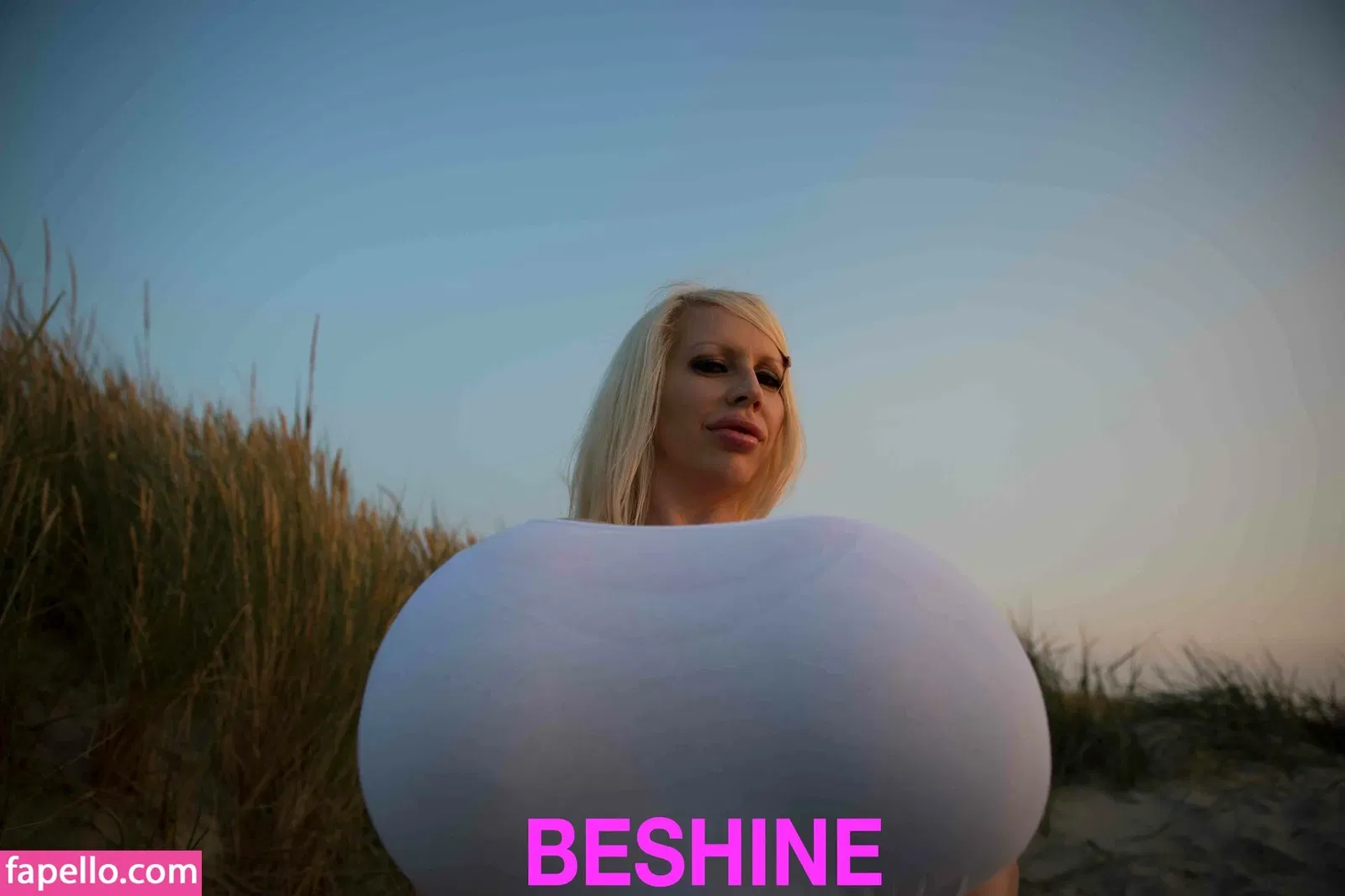 beshinedotcom Onlyfans Photo Gallery 