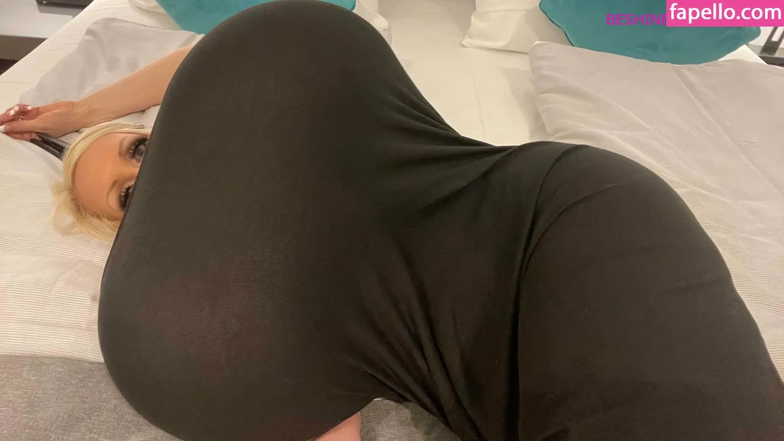 beshinedotcom Onlyfans Photo Gallery 