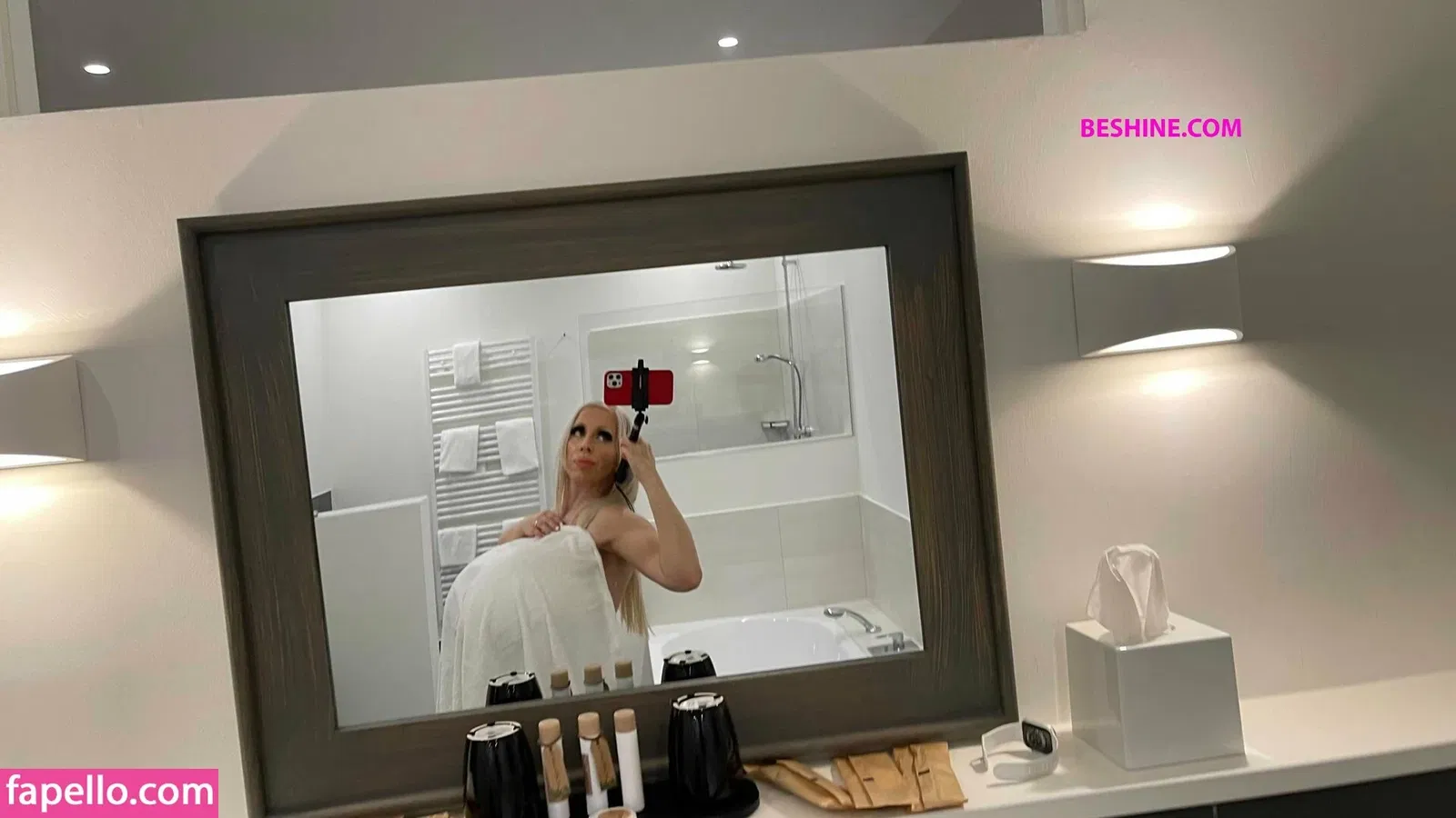 beshinedotcom Onlyfans Photo Gallery 