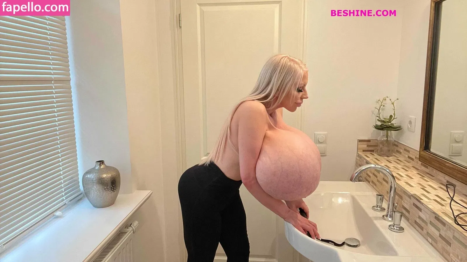 beshinedotcom Onlyfans Photo Gallery 