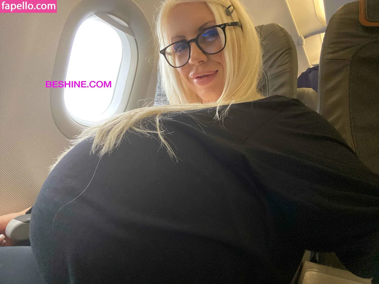 beshinedotcom Onlyfans Photo Gallery 