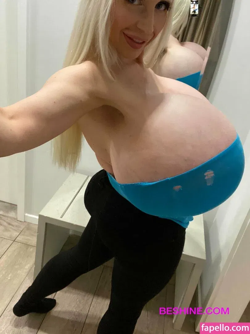 beshinedotcom Onlyfans Photo Gallery 