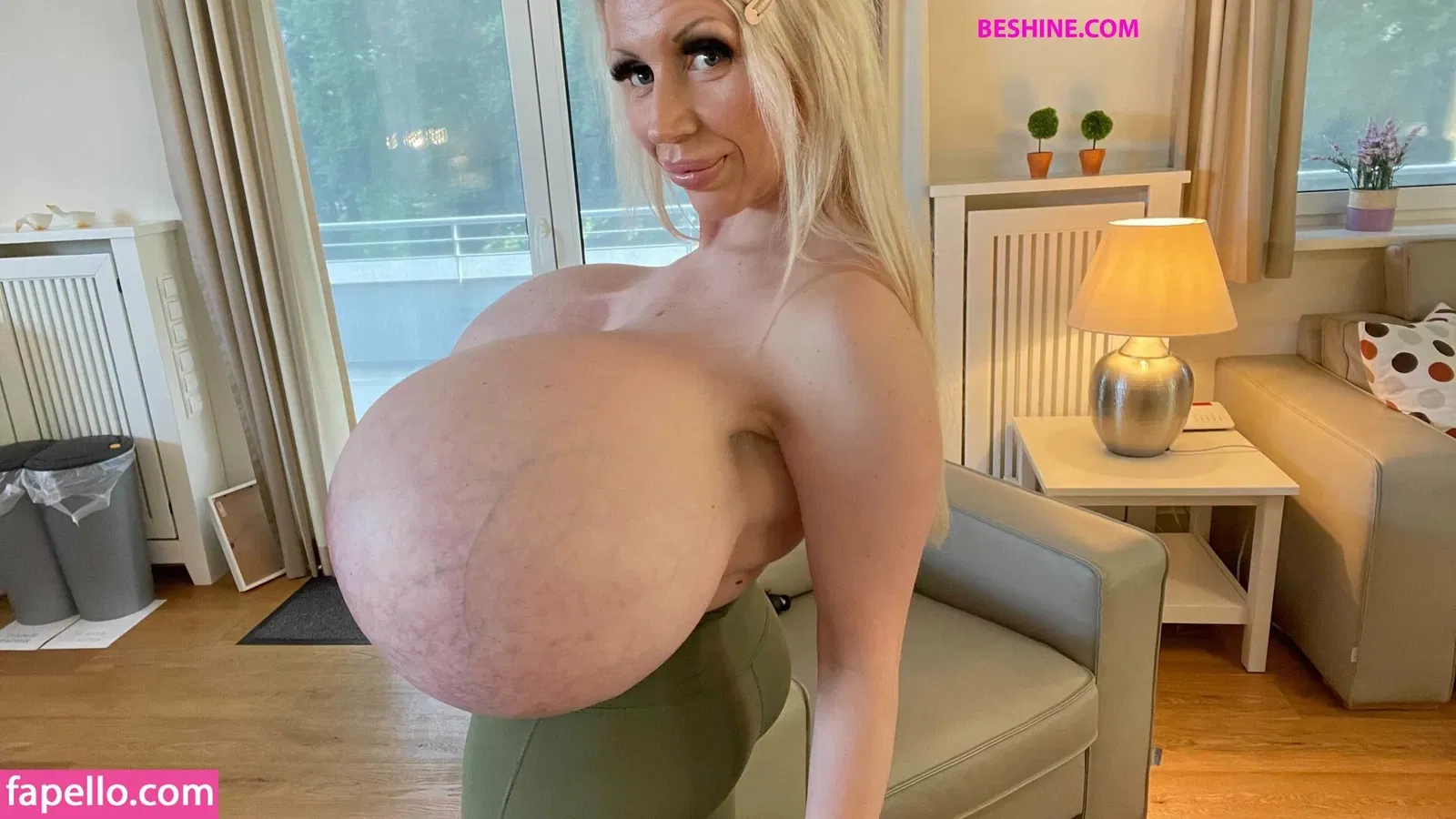 beshinedotcom Onlyfans Photo Gallery 