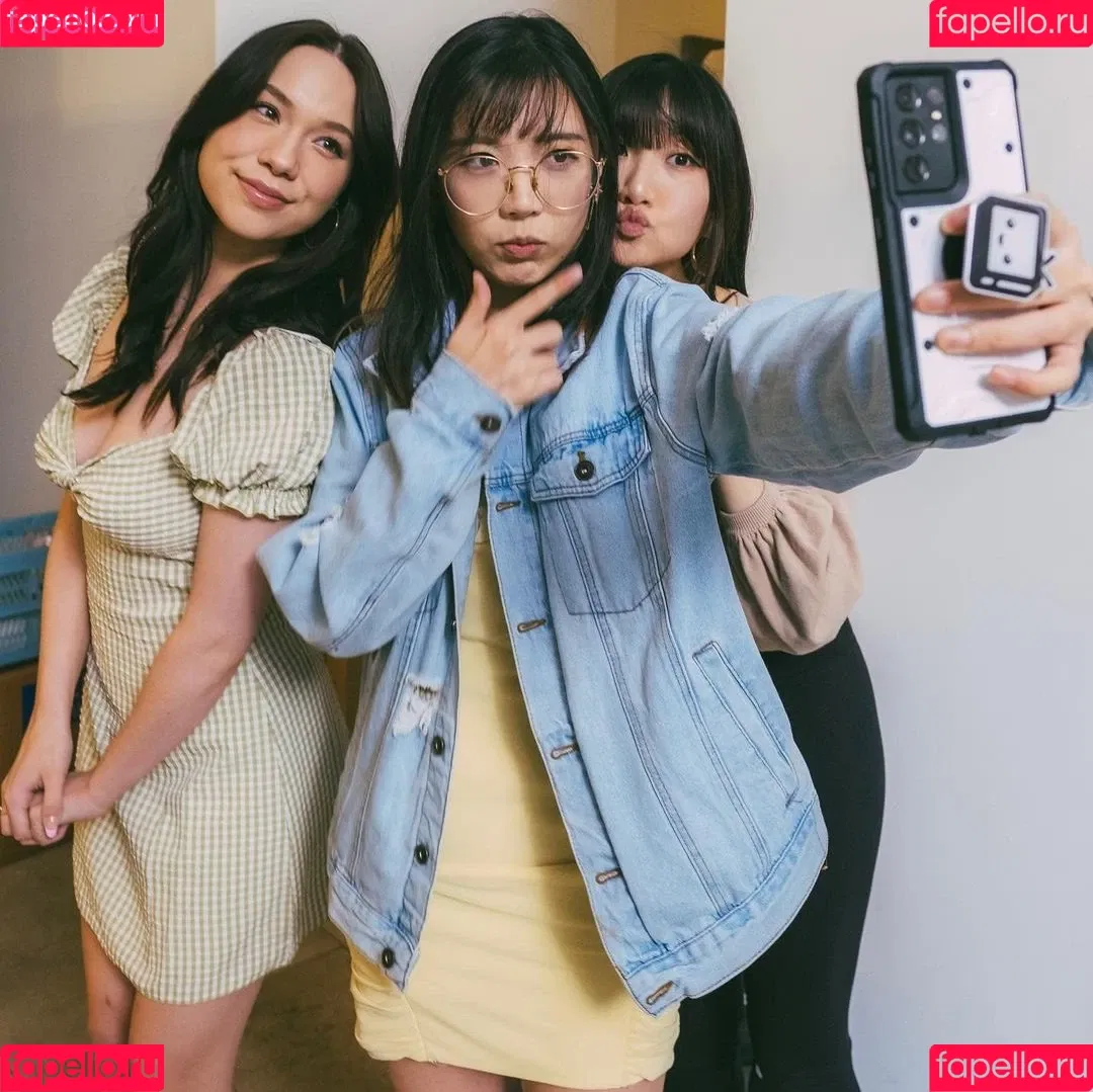 LilyPichu Onlyfans Photo Gallery 