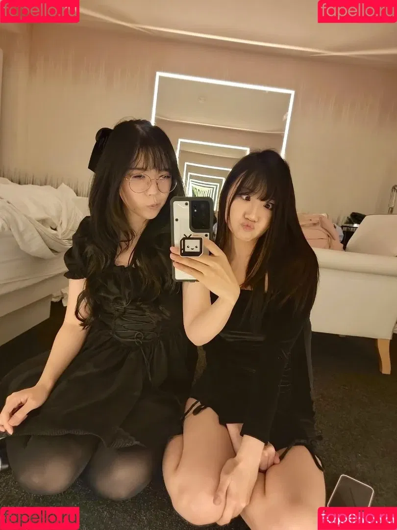 LilyPichu Onlyfans Photo Gallery 