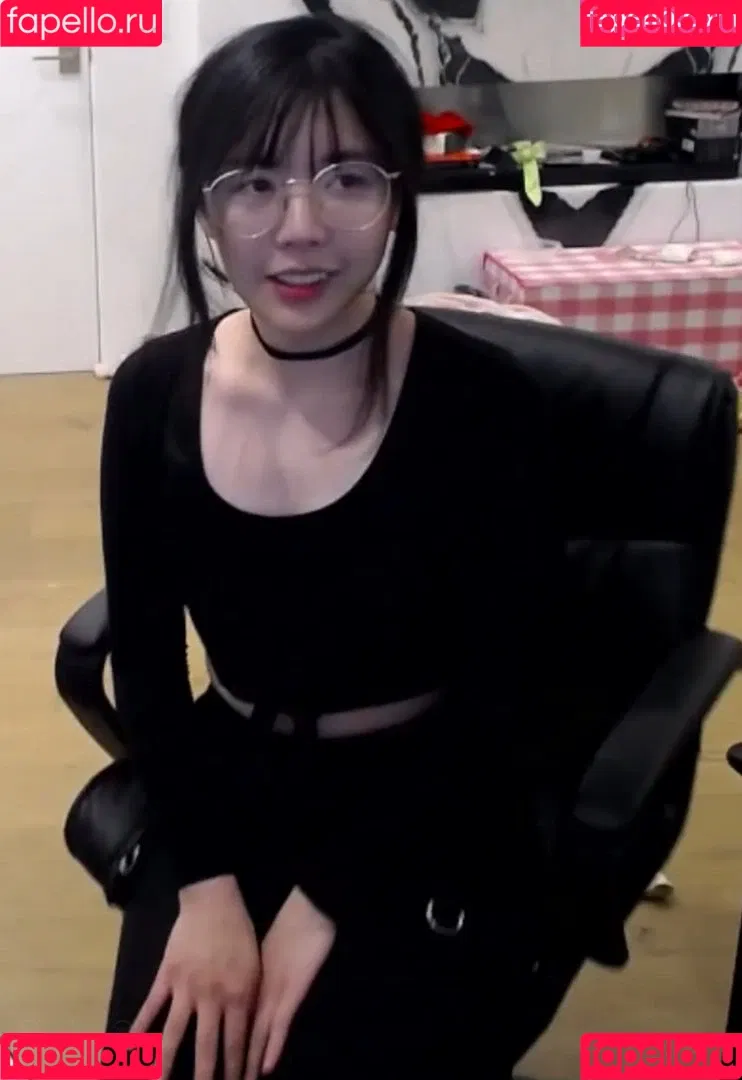 LilyPichu Onlyfans Photo Gallery 