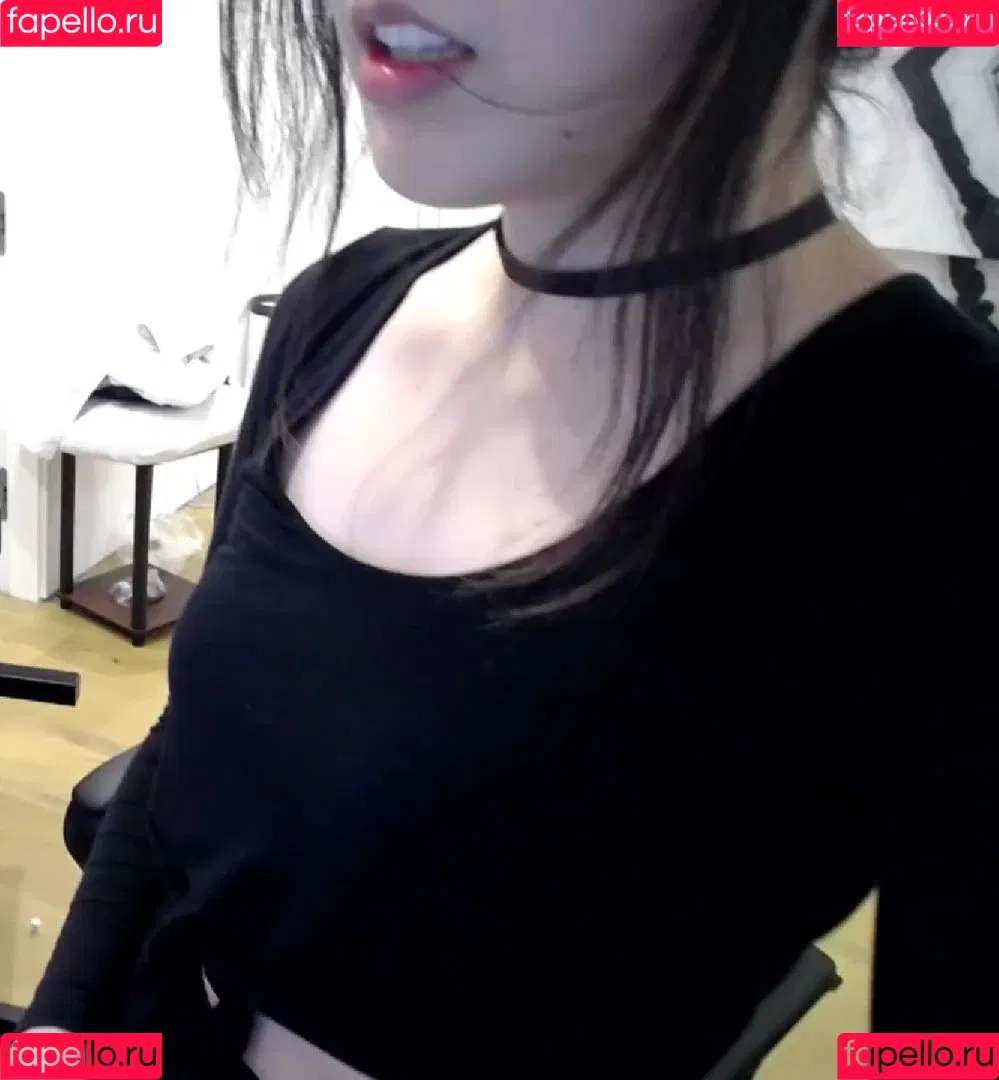 LilyPichu Onlyfans Photo Gallery 
