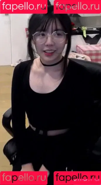 LilyPichu Onlyfans Photo Gallery 