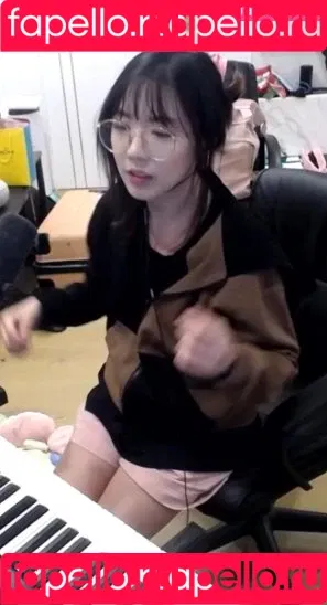 LilyPichu Onlyfans Photo Gallery 