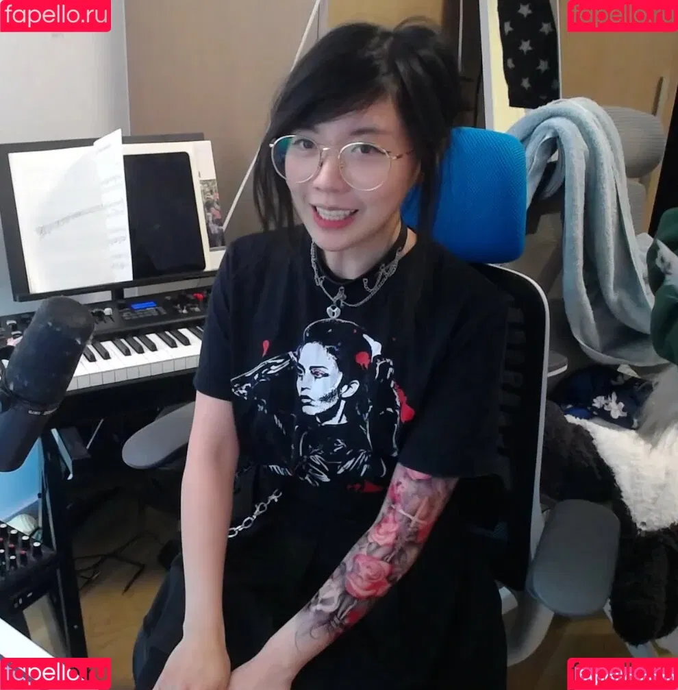 LilyPichu Onlyfans Photo Gallery 