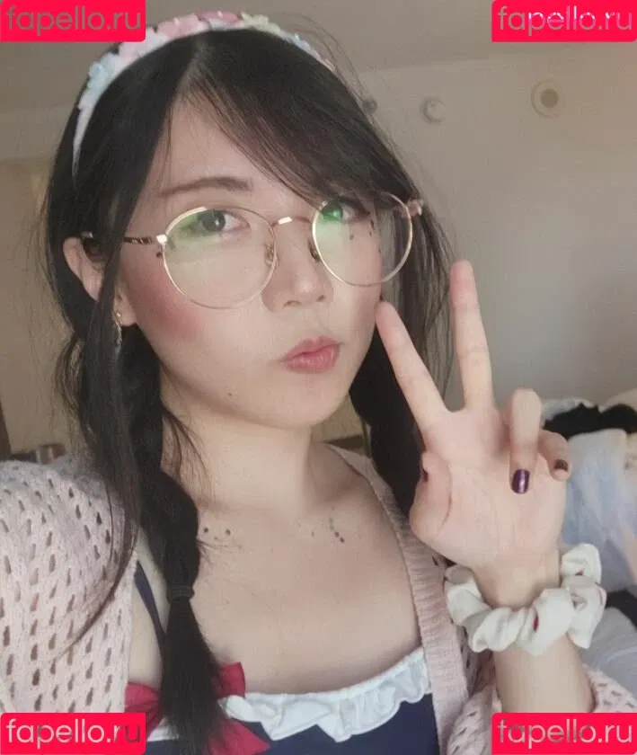 LilyPichu Onlyfans Photo Gallery 