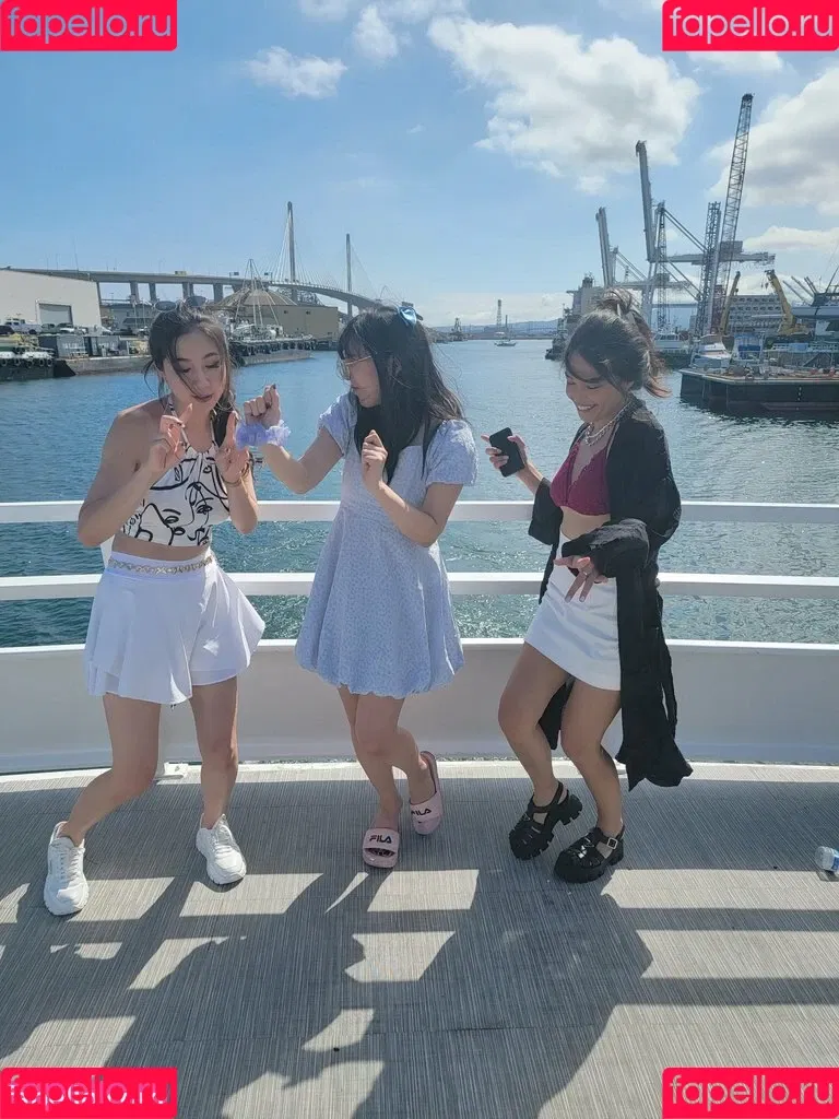 LilyPichu Onlyfans Photo Gallery 