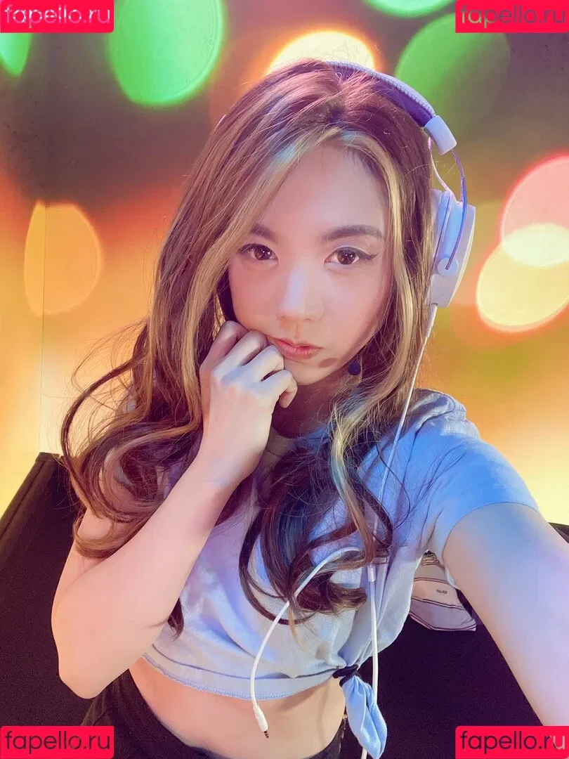 LilyPichu Onlyfans Photo Gallery 