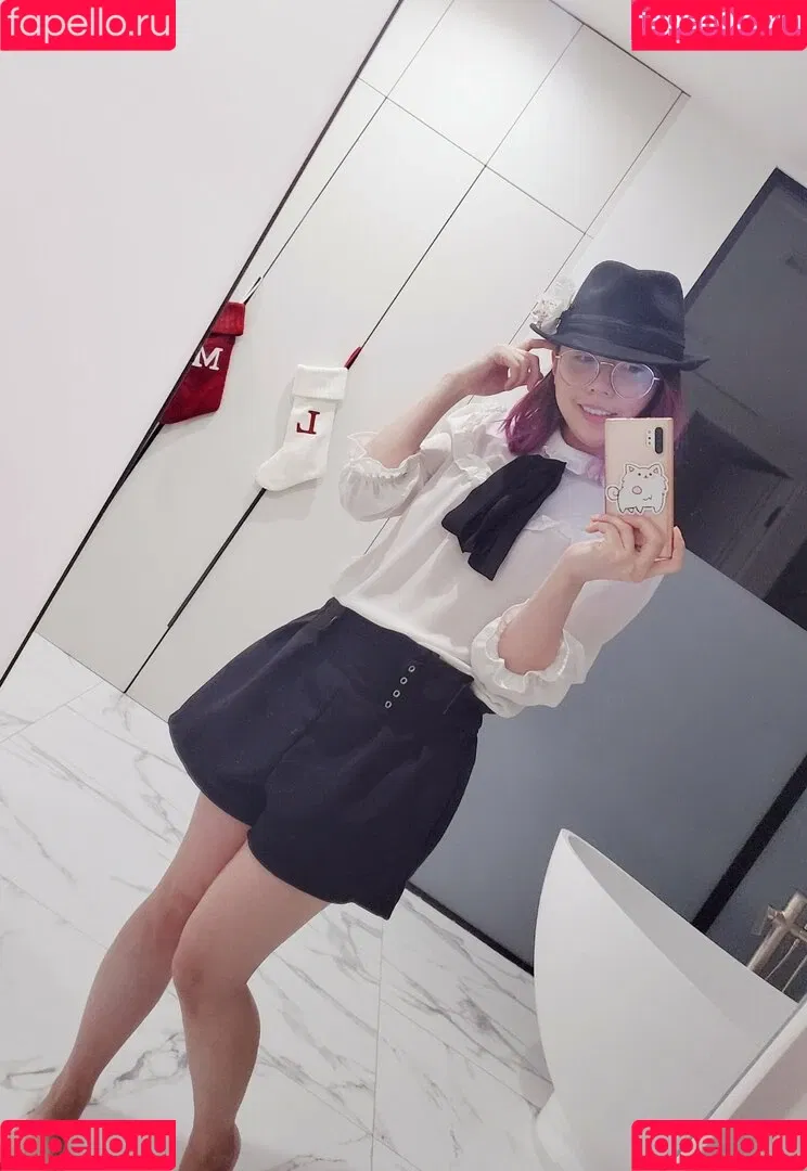 LilyPichu Onlyfans Photo Gallery 