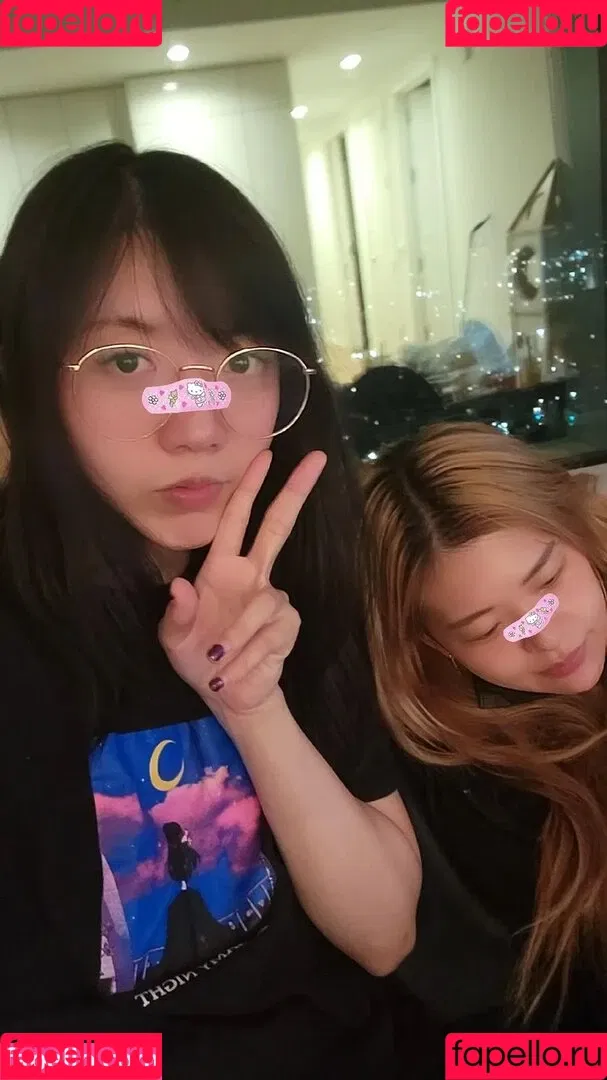 LilyPichu Onlyfans Photo Gallery 