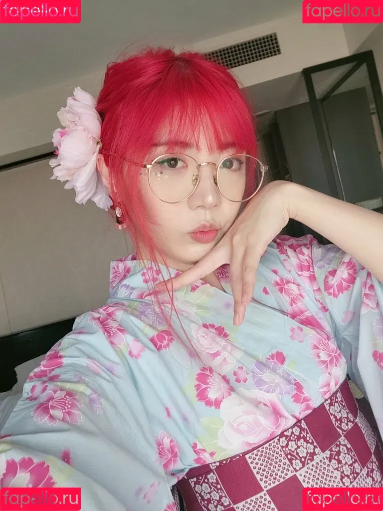 LilyPichu Onlyfans Photo Gallery 