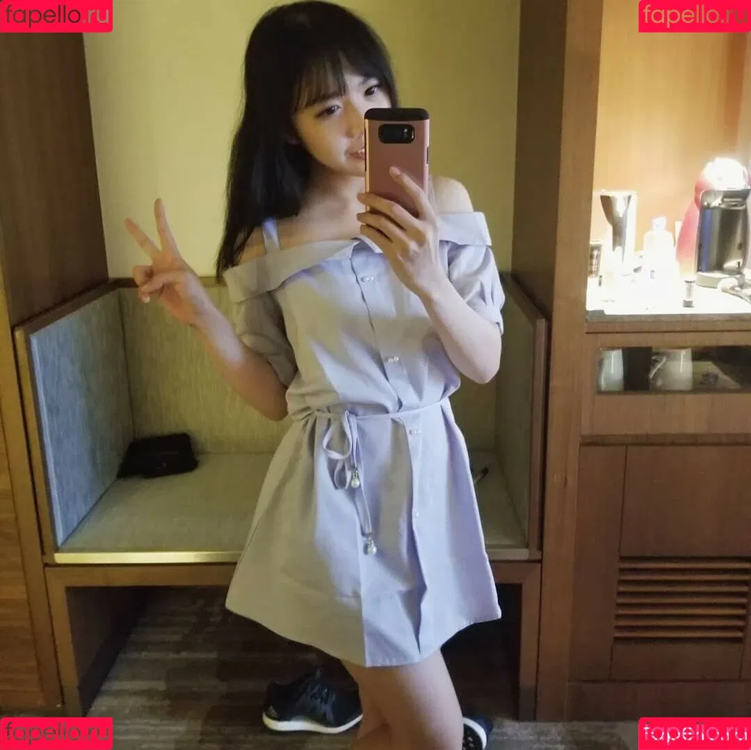 LilyPichu Onlyfans Photo Gallery 