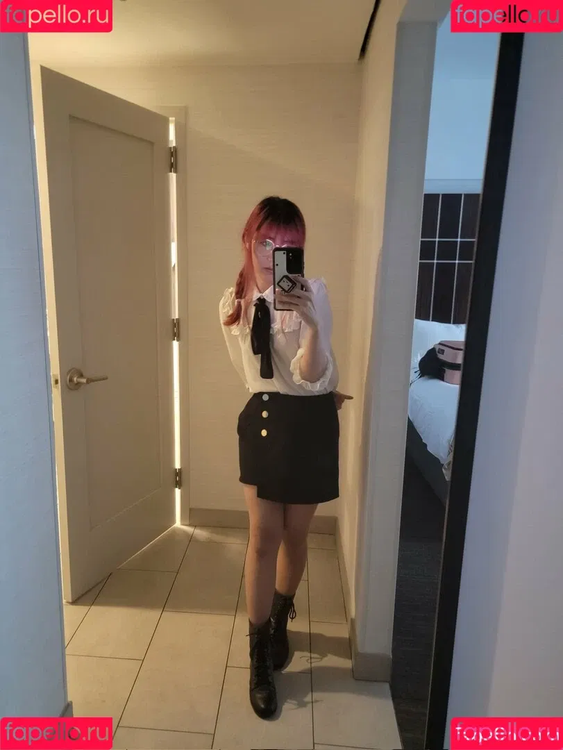 LilyPichu Onlyfans Photo Gallery 