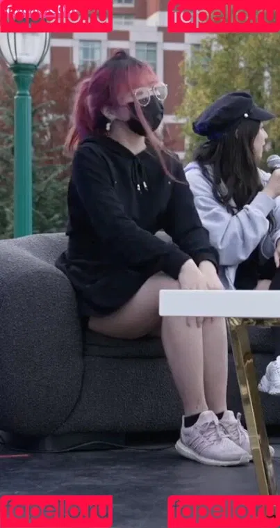 LilyPichu Onlyfans Photo Gallery 