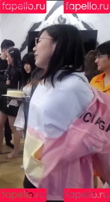 LilyPichu Onlyfans Photo Gallery 