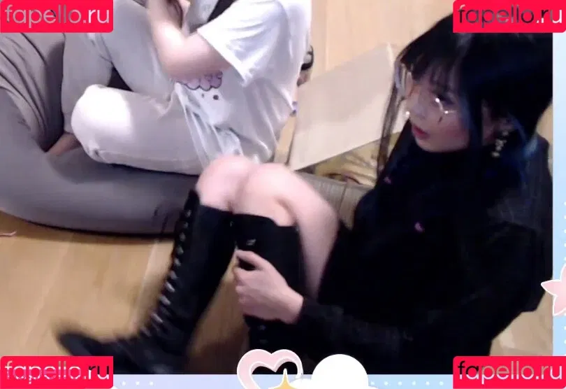 LilyPichu Onlyfans Photo Gallery 