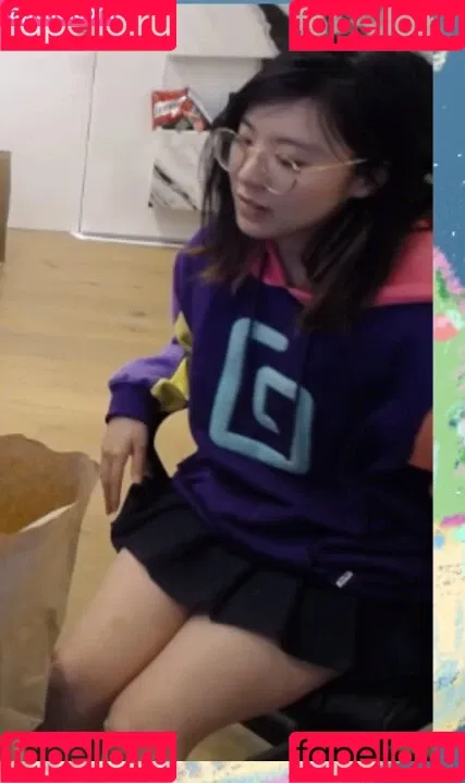 LilyPichu Onlyfans Photo Gallery 