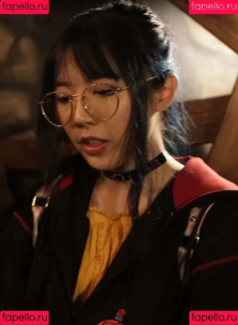 LilyPichu Onlyfans Photo Gallery 