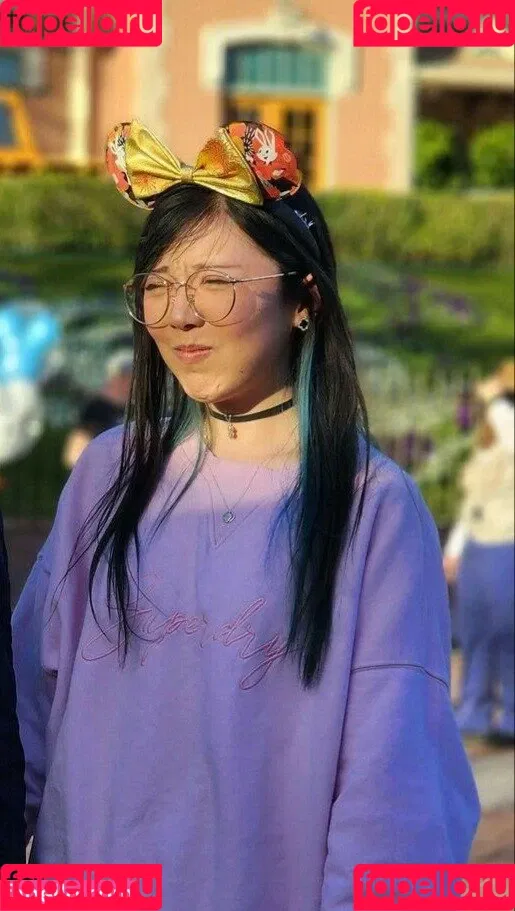 LilyPichu Onlyfans Photo Gallery 