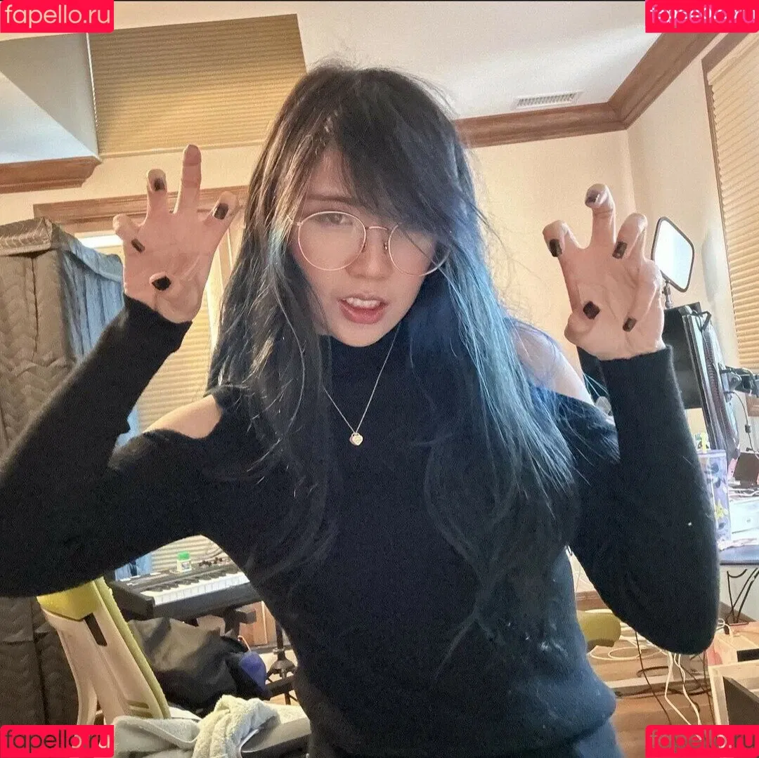 LilyPichu Onlyfans Photo Gallery 