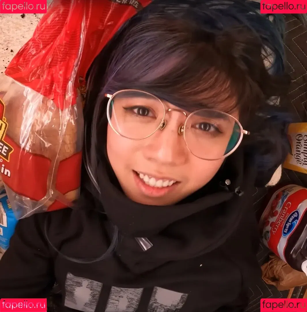 LilyPichu Onlyfans Photo Gallery 