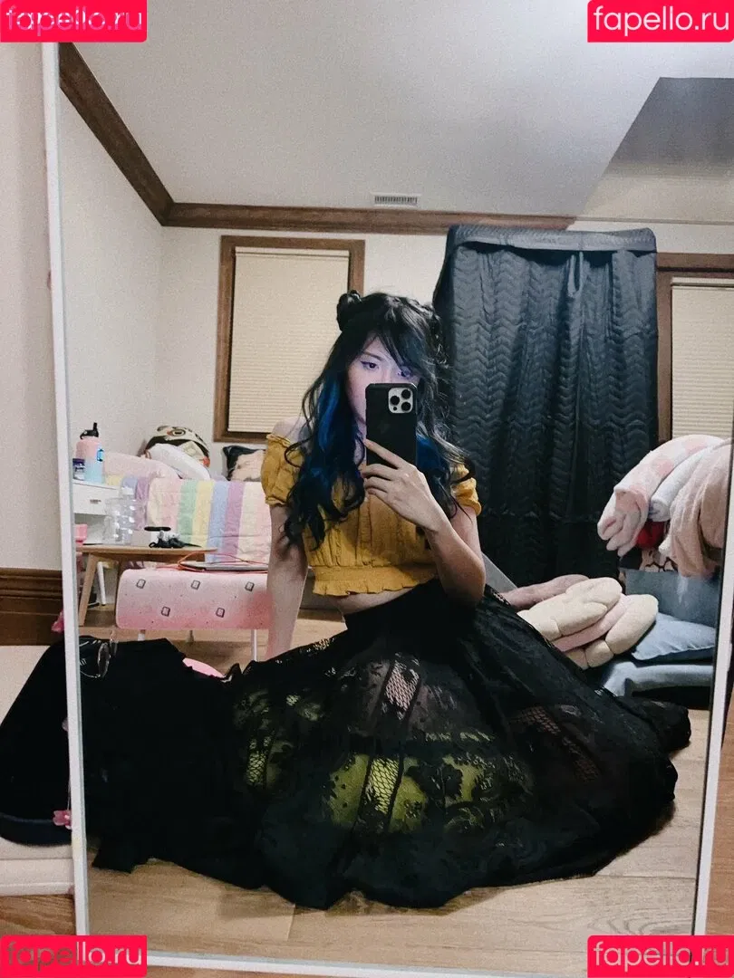 LilyPichu Onlyfans Photo Gallery 