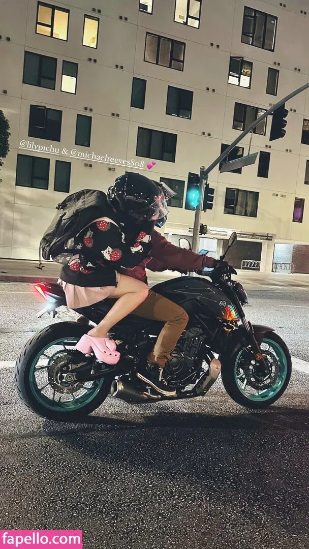 LilyPichu Onlyfans Photo Gallery 