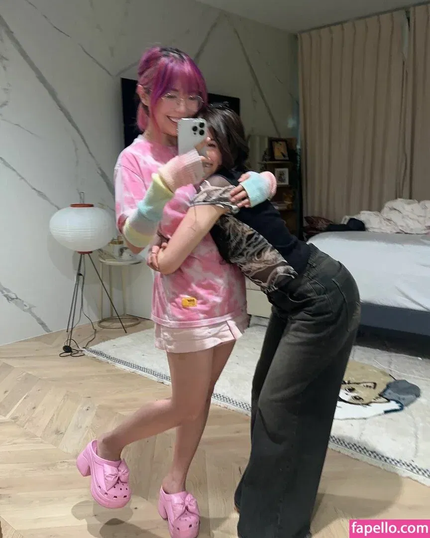 LilyPichu Onlyfans Photo Gallery 