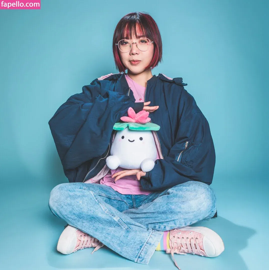 LilyPichu Onlyfans Photo Gallery 