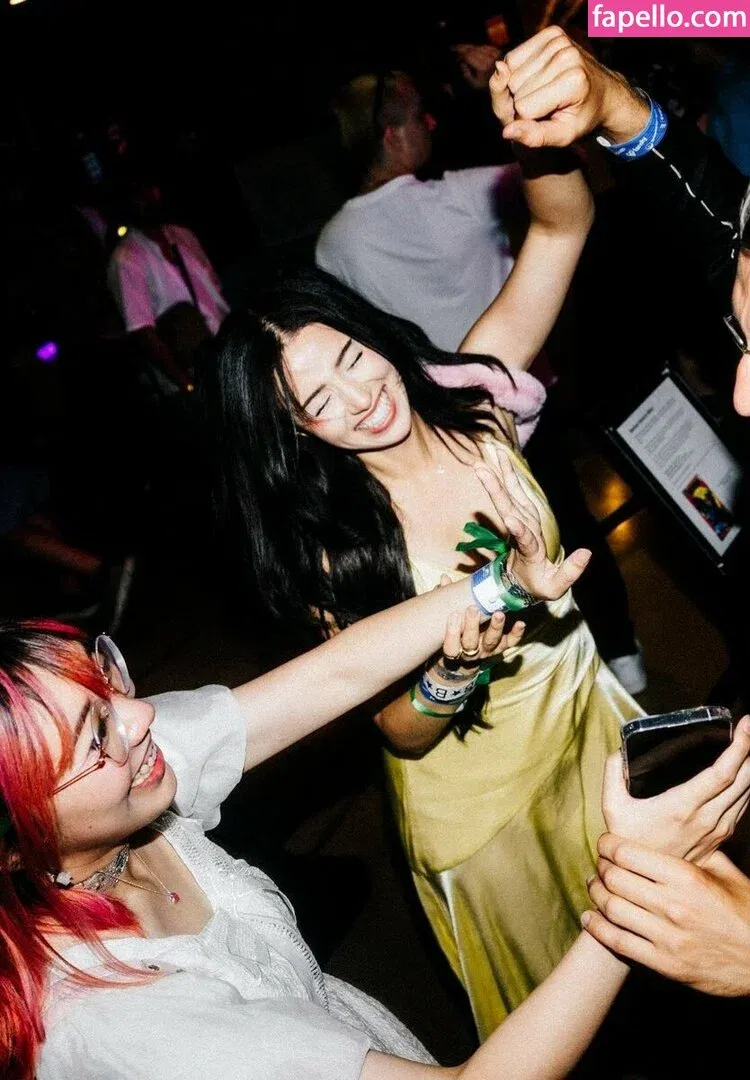 LilyPichu Onlyfans Photo Gallery 