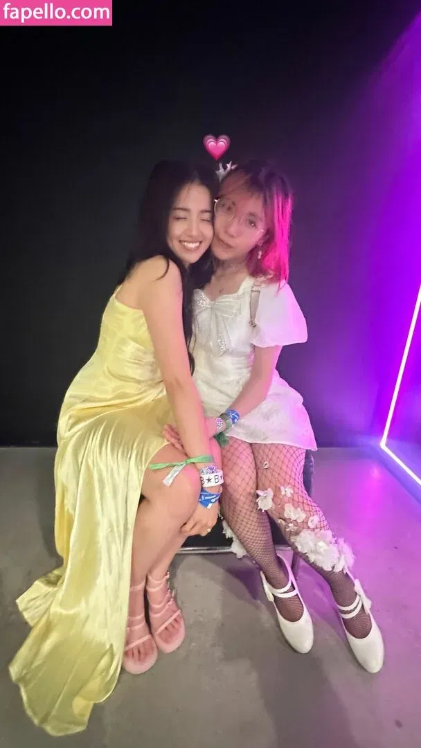 LilyPichu Onlyfans Photo Gallery 