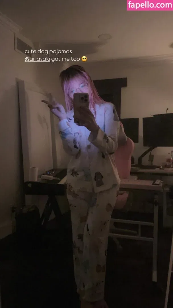 LilyPichu Onlyfans Photo Gallery 