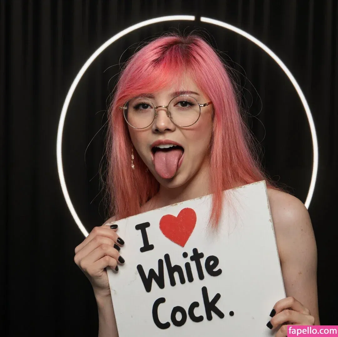 LilyPichu Onlyfans Photo Gallery 