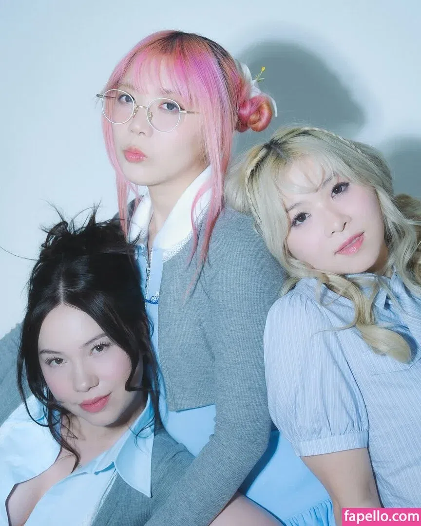 LilyPichu Onlyfans Photo Gallery 