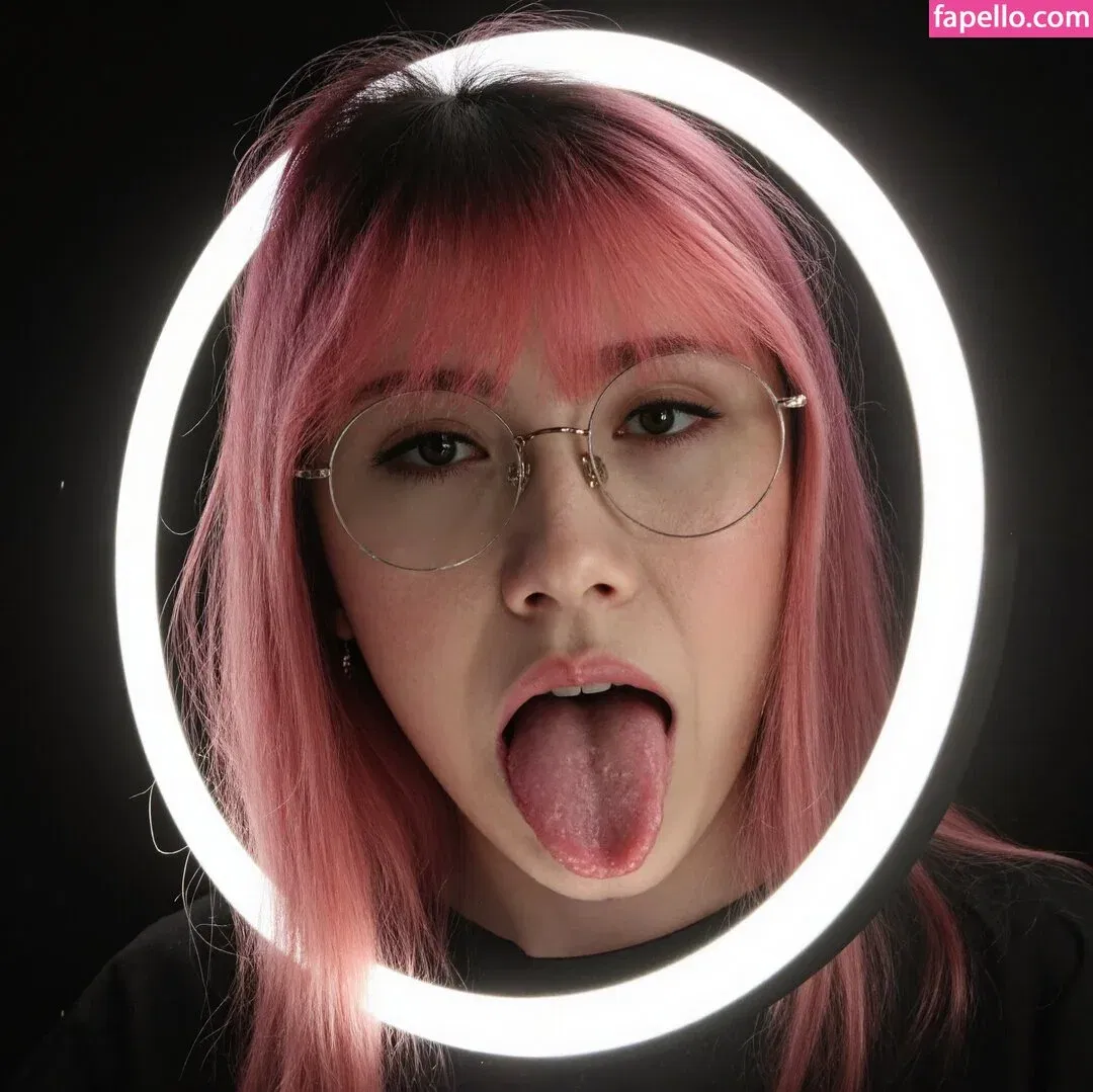 LilyPichu Onlyfans Photo Gallery 